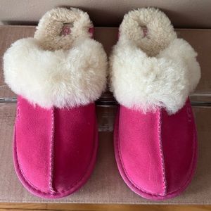 UGG COQUETTE SIZE 5 PINK SHEEPSKIN SLIPPER CLOG